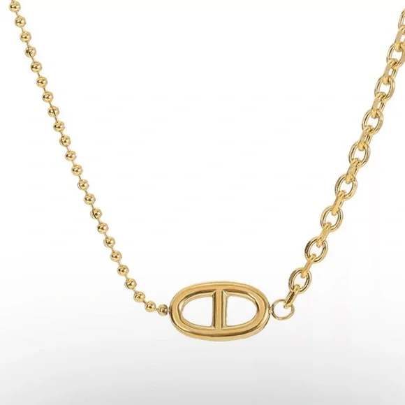 GP Circle Pendant Necklace - Picture 4 of 4